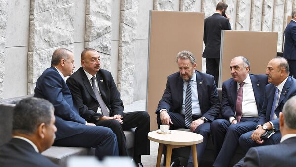 Президент Азербайджана Ильхам Алиев принял участие в заседании НАТО в связи с Афганистаном - Sputnik Азербайджан