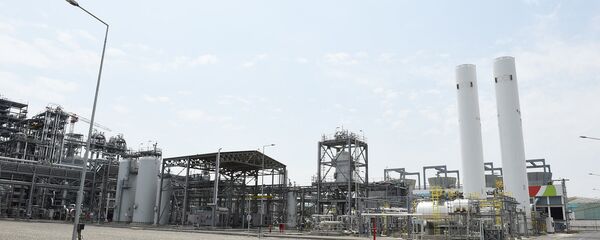 Полипропиленовый завод, построенный в рамках проекта SOCAR Polymer в Сумгайытском химическом промышленном парке Полипропиленовый завод, построенный в рамках проекта SOCAR Polymer в Сумгайытском химическом промышленном парке - Sputnik Азербайджан