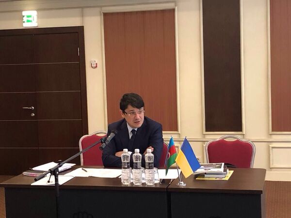 Визит председателя Государственного комитета по работе с диаспорой Фуада Мурадова в Украину Визит председателя Государственного комитета по работе с диаспорой Фуада Мурадова в Украину - Sputnik Азербайджан