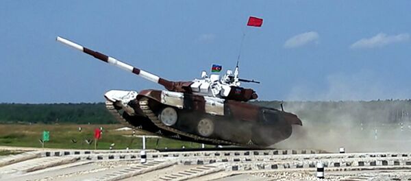 Азербайджанские военнослужащие, участвующие в конкурсе Танковый биатлон, отправились в Москву Азербайджанские военнослужащие, участвующие в конкурсе Танковый биатлон, отправились в Москву - Sputnik Азербайджан