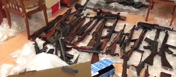 ФСБ пресекла канал поставок оружия из ЕС ФСБ пресекла канал поставок оружия из ЕС - Sputnik Азербайджан