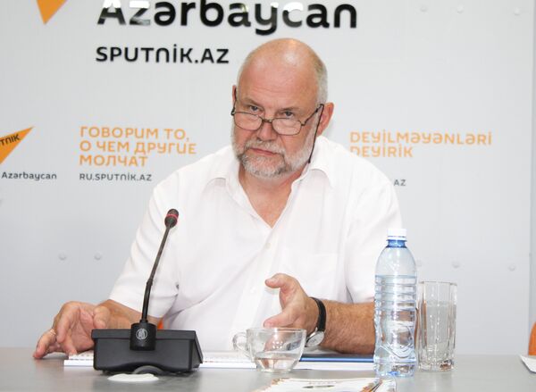 Главный редактор канала Большая Азия Сергей Савушкин Главный редактор канала Большая Азия Сергей Савушкин - Sputnik Азербайджан