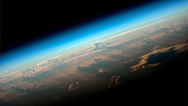 Вид на землю с борта МКС снятый космонавтом Роскосмоса Олегом Артемьевым - Sputnik Azərbaycan