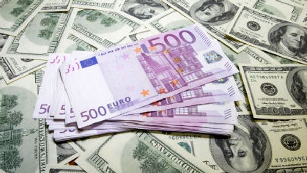 Доллары США и евро - Sputnik Azərbaycan