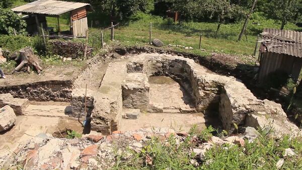 Азербайджанские археологи раскопали древнеалбанскую церковь - Sputnik Азербайджан