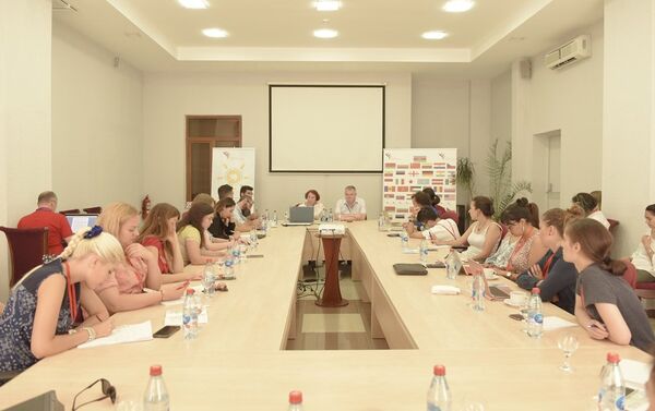 Седьмой семестр Азербайджанской школы мультикультурализма - Sputnik Азербайджан