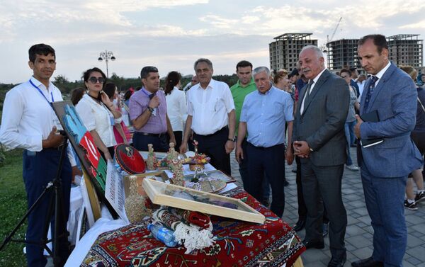 Творческий фестиваль Из регионов в регионы в городе Сумгайыт - Sputnik Азербайджан