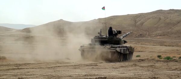Занятия по повышению боевой готовности танковых подразделений ВС Азербайджана Занятия по повышению боевой готовности танковых подразделений ВС Азербайджана - Sputnik Азербайджан