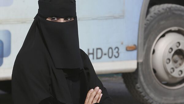 Женщина в Саудовской Аравии - Sputnik Azərbaycan