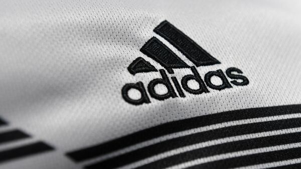 Логотип бренда Adidas - Sputnik Азербайджан
