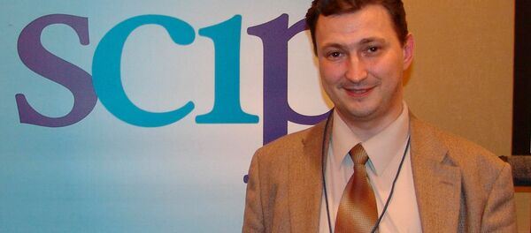 профессор Уральского государственного экономического университета Евгений Ющук - Sputnik Азербайджан