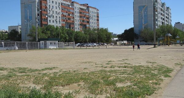 Нынешний Байконур — вполне обычный для Советской Средней Азии город с пятиэтажками на песке - Sputnik Азербайджан