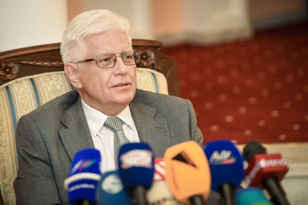 Посол России в Азербайджане Михаил Бочарников на пресс-конференции в Баку Посол России в Азербайджане Михаил Бочарников на пресс-конференции в Баку - Sputnik Азербайджан