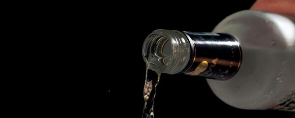 Рюмка водки, фото из архива - Sputnik Азербайджан