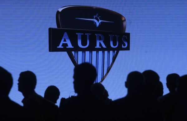 Презентация автомобиля Aurus Senat на Московском международном автомобильном салоне 2018 - Sputnik Азербайджан