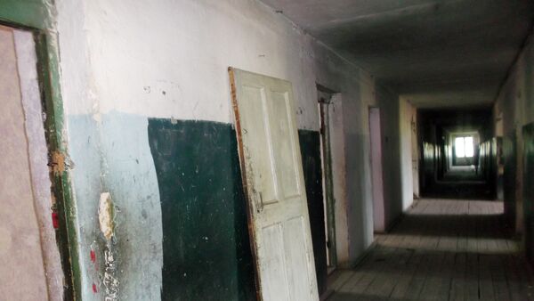 Текущее состояние здания Профтехучилища в городе Тертере - Sputnik Азербайджан