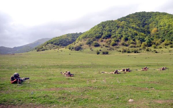 В учебных центрах начались полевые выходы воинских частей - Sputnik Азербайджан