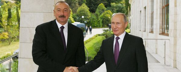 Президенты Азербайджана и РФ Ильхам Алиев и Владимир Путин во время встречи. Сочи, резиденция Бочаров Ручей, 1 сентября 2018 года  - Sputnik Азербайджан