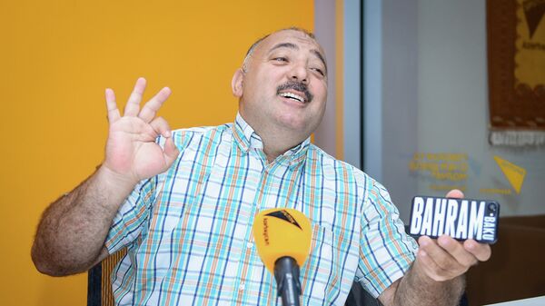 Aktyor Bəhram Bağırzadə Sputnik Azərbaycanın redaksiyasında - Sputnik Azərbaycan