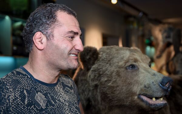 Фаиг Бабанлы – путешественник-экстремал и всемирно известный охотник - Sputnik Азербайджан
