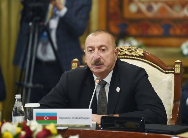Выступление президента Азербайджана Ильхама Алиева в ходе VI Саммита Совета сотрудничества тюркоязычных государств. Город Чолпон-Ата, Кыргызстан. 3 сентября 2018 года Выступление президента Азербайджана Ильхама Алиева в ходе VI Саммита Совета сотрудничества тюркоязычных государств. Город Чолпон-Ата, Кыргызстан. 3 сентября 2018 года - Sputnik Азербайджан