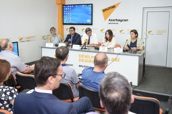 Мероприятие, проведенное по случаю запуска программы SputnikPro Мероприятие, проведенное по случаю запуска программы SputnikPro - Sputnik Азербайджан