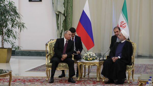 Vladimir Putin və Həsən Ruhani - Sputnik Azərbaycan