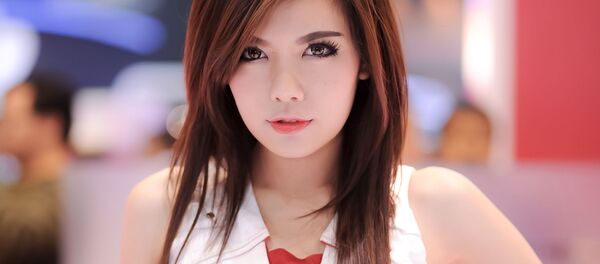Тайская девушка на выставке Thailand International Mortor Expro 2013 Тайская девушка на выставке Thailand International Mortor Expro 2013 - Sputnik Азербайджан