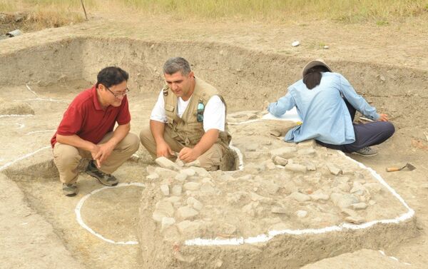 Археологические раскопки на территории, именуемой Селбир на юго-западе древнего города Габала - Sputnik Азербайджан