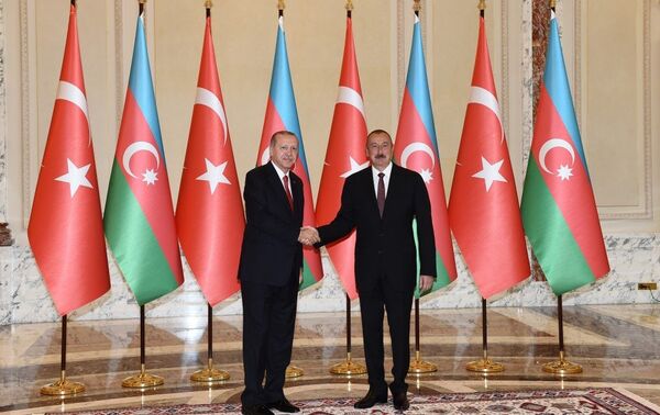 Церемония официальной встречи Президента Турции Реджепа Тайипа Эрдогана. Баку, 15 сентября 2018 года - Sputnik Азербайджан