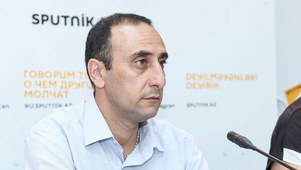 Ризван Гусейнов – директор Центра истории Кавказа, политический обозреватель - Sputnik Азербайджан