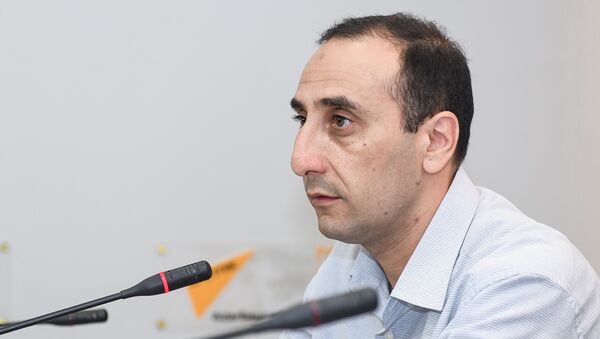 Ризван Гусейнов – директор Центра истории Кавказа, политический обозреватель - Sputnik Азербайджан