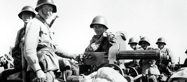 Советские солдаты в Тегеране, 17 октября 1941 года - Sputnik Азербайджан