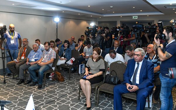 Пресс-конференция по поводу Азербайджанской международной оборонной выставки ADEX-2018 - Sputnik Азербайджан