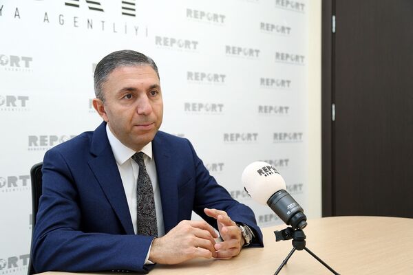 Milli Məclisin deputatı, Beynəlxalq münasibətlər və parlamentlərarası əlaqələr komitəsinin üzvü Tahir Mirkişili Milli Məclisin deputatı, Beynəlxalq münasibətlər və parlamentlərarası əlaqələr komitəsinin üzvü Tahir Mirkişili - Sputnik Azərbaycan