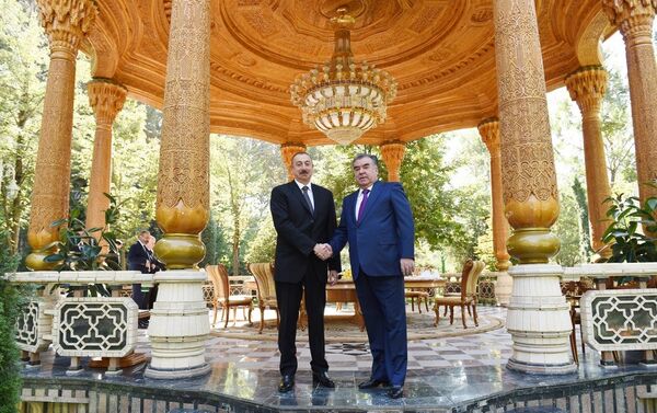 Президент Ильхам Алиев принял участие во встрече Совета глав государств СНГ в узком составе в Душанбе - Sputnik Азербайджан