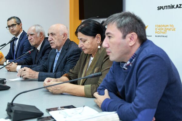 Пресс-конференция на тему Каким должен быть современный учитель: проблемы и пути их решения - Sputnik Азербайджан