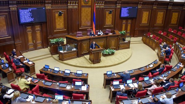 Специальное заседание парламента по выборам нового премьер-министра Армении (1 мая 2018). Еревaн - Sputnik Азербайджан