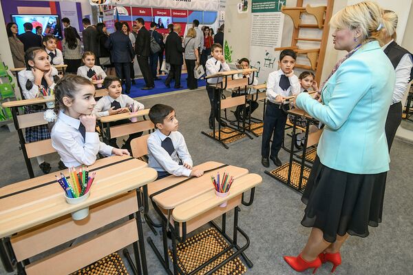 12-я Азербайджанская международная выставка Образование - Sputnik Азербайджан