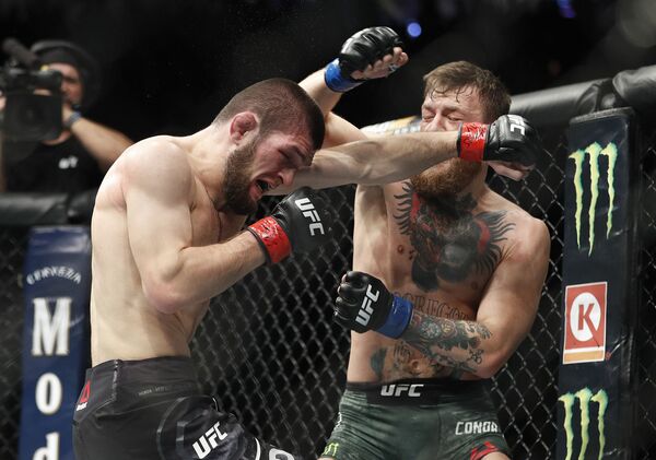 MMA и UFC как вселенные супергероев MMA и UFC как вселенные супергероев - Sputnik Азербайджан