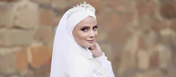 Обладательница титула II Vice Mrs. Top of the World-2015 Теграна Бахрузи Обладательница титула II Vice Mrs. Top of the World-2015 Теграна Бахрузи - Sputnik Азербайджан