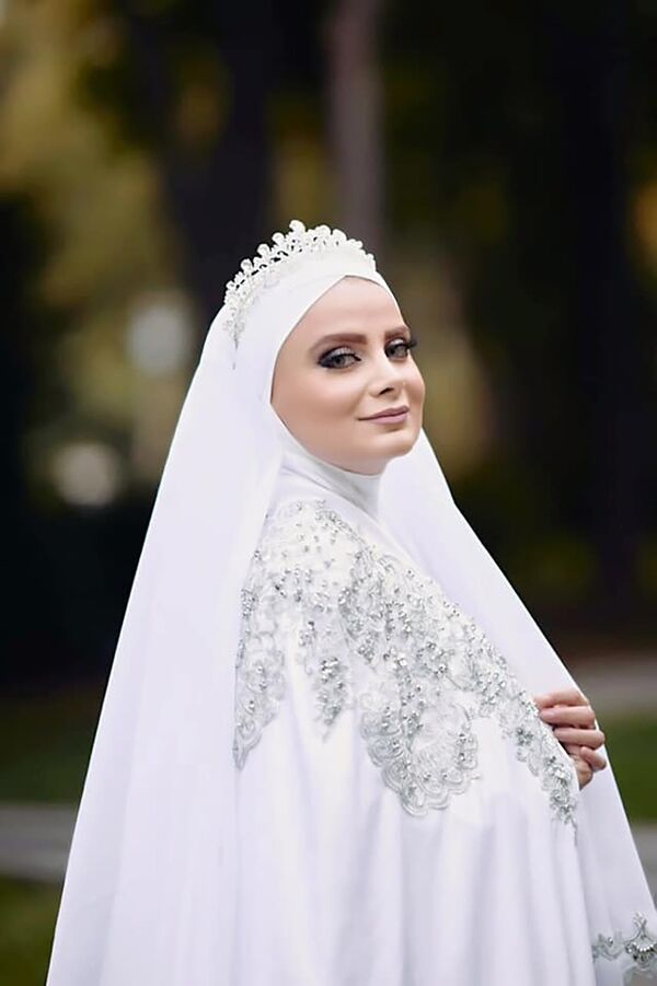 Обладательница титула II Vice Mrs. Top of the World-2015 Теграна Бахрузи Обладательница титула II Vice Mrs. Top of the World-2015 Теграна Бахрузи - Sputnik Азербайджан
