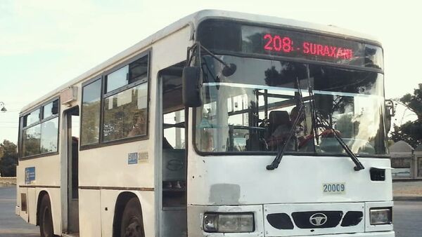 Автобус номер 208, фото из архива - Sputnik Азербайджан
