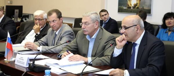 Заседание трехсторонней рабочей группы по соединению энергосистем Азербайджана, России и Ирана Заседание трехсторонней рабочей группы по соединению энергосистем Азербайджана, России и Ирана - Sputnik Азербайджан
