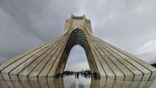 Башня Азади в Тегеране, фото из архива - Sputnik Азербайджан