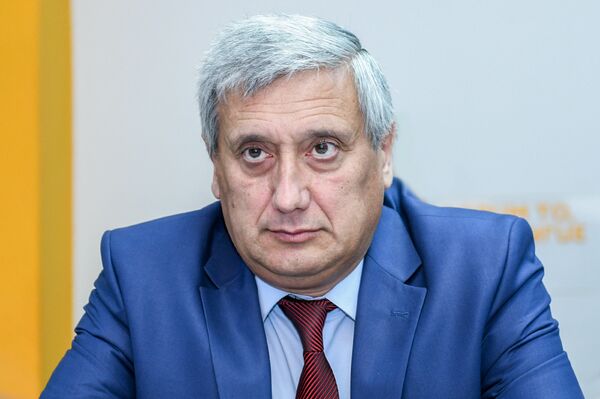 Сахиль Искендер – политолог - Sputnik Азербайджан