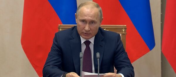 Владимир Путин о трагедии в Керчи Владимир Путин о трагедии в Керчи - Sputnik Азербайджан