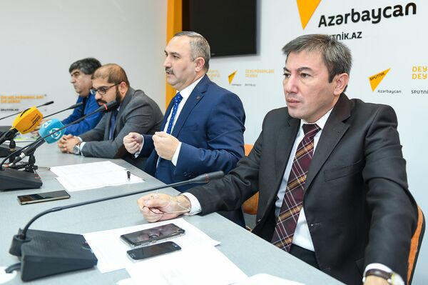 Пресс-конференция на тему Что изменится в общественном транспорте после выступления президента - Sputnik Азербайджан