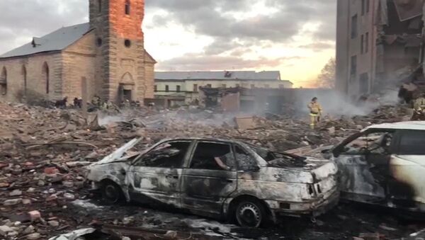 Взрыв на заводе пиротехники «Авангард» в Ленинградской области - Sputnik Азербайджан