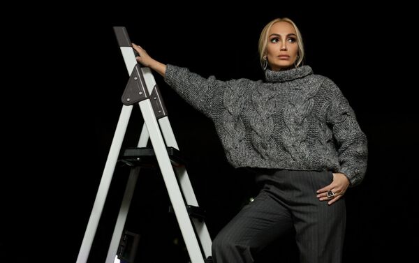 Известная азербайджанская исполнительница Нура Сури - Sputnik Азербайджан